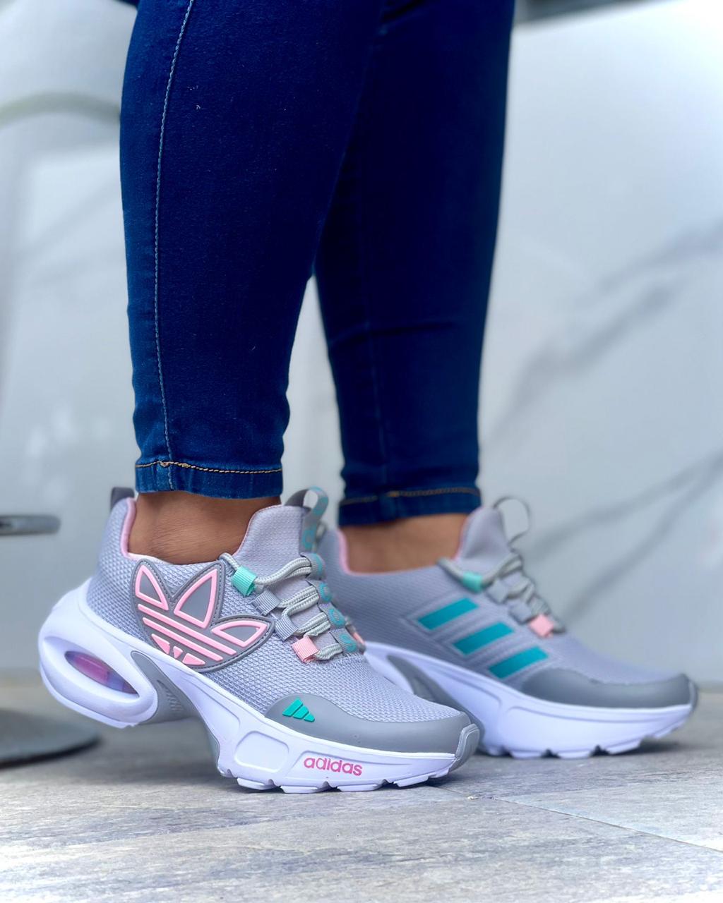 Tenis Adidas Flor Dama