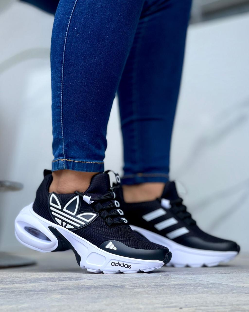 Tenis Adidas Flor Dama